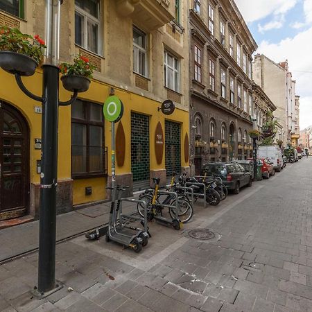 Kazinczy 10 Apartment With 3 Bedrooms Budapest Exterior photo