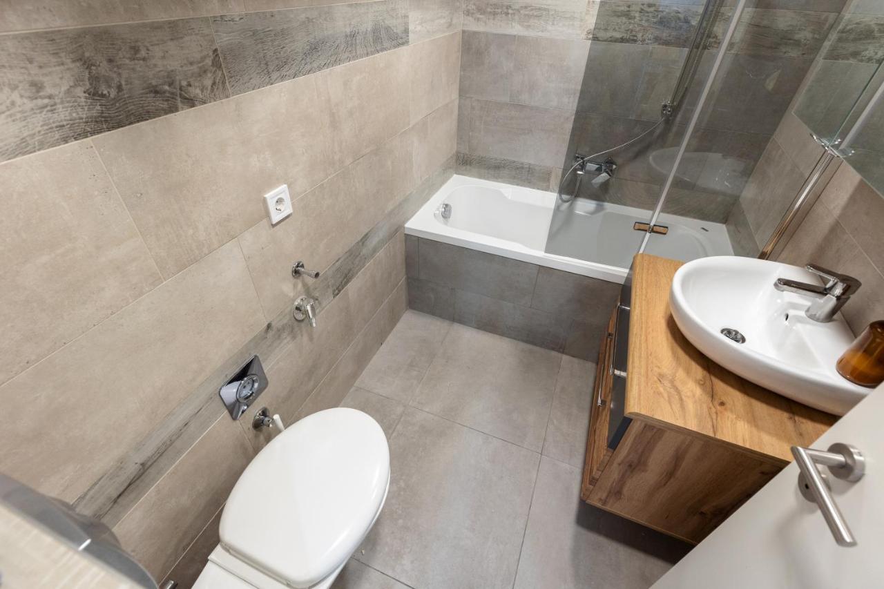 Kazinczy 10 Apartment With 3 Bedrooms Budapest Exterior photo